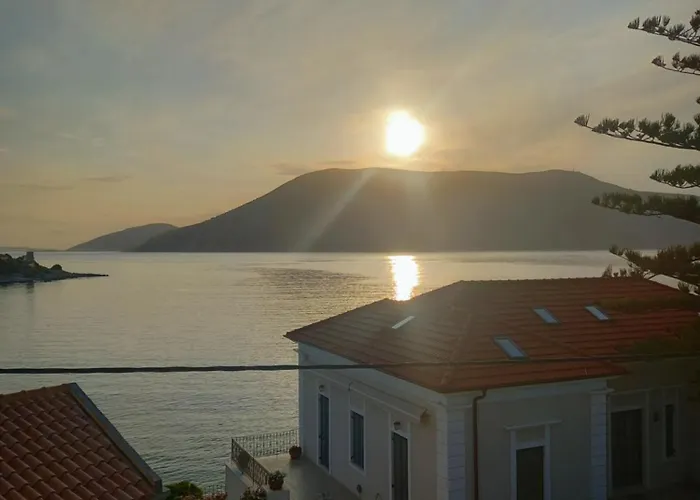 Sonia\'S Apartment In Fiscardo Waterfront